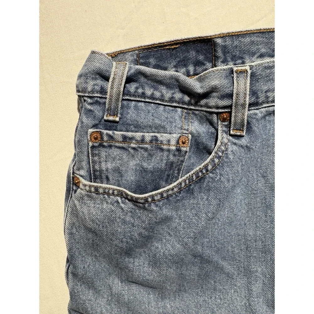 Levi's 550 Relaxed Fit Jeans Men's 38x30 Light Wash Blue Denim Cotton Pants